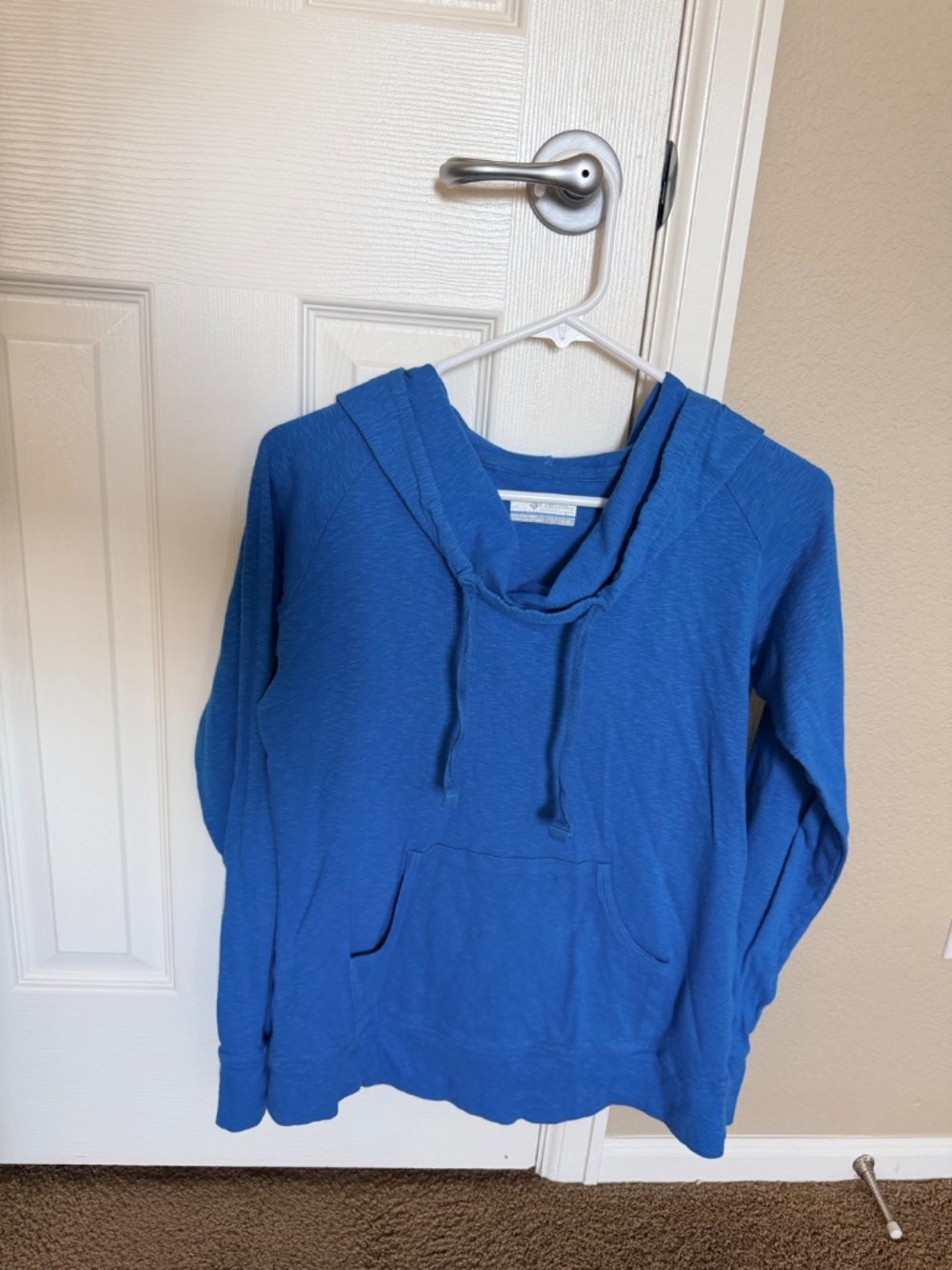 Columbia royal blue lightweight pullover hoodie L